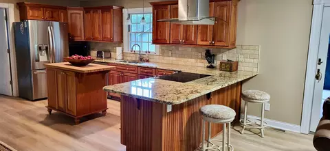 Kitchen - 2205 E Centerville Station Rd, Centerville, OH 45459 photo 3 of 3