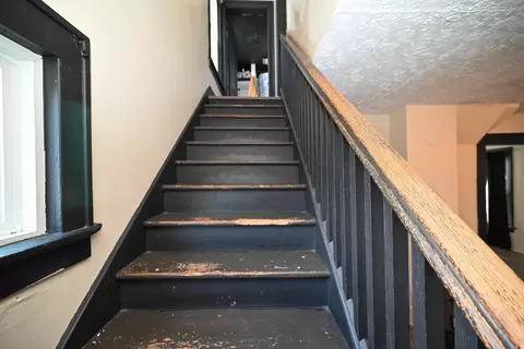 Entry Way - 785 Nelson St, Marion, OH 43302 photo 2 of 3