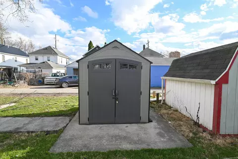 Exterior - 785 Nelson St, Marion, OH 43302 photo 5 of 8