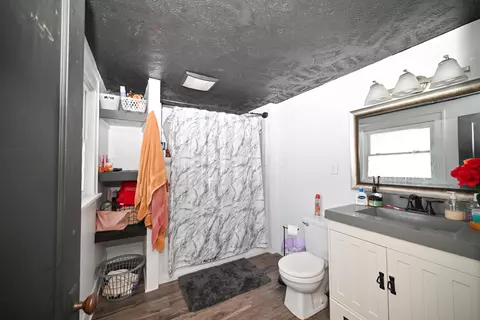 Bath - 785 Nelson St, Marion, OH 43302 photo 1 of 2