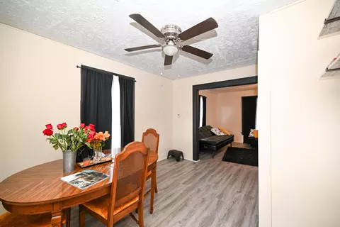 Dining - 785 Nelson St, Marion, OH 43302 photo 2 of 2