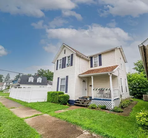 220 N 10th St, Newark, OH 43055