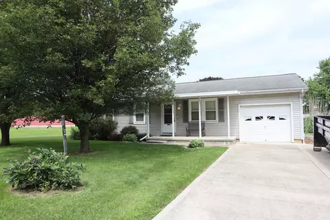 134 Woodsview Ct, Jeffersonville, OH 43128