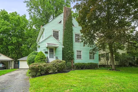 126 Erie Rd, Columbus, OH 43214