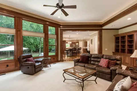 Living - 2540 Silverleaf Dr, Powell, OH 43065 photo 3 of 7