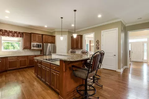 Kitchen - 2540 Silverleaf Dr, Powell, OH 43065 photo 3 of 5