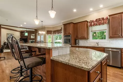 Kitchen - 2540 Silverleaf Dr, Powell, OH 43065 photo 5 of 5