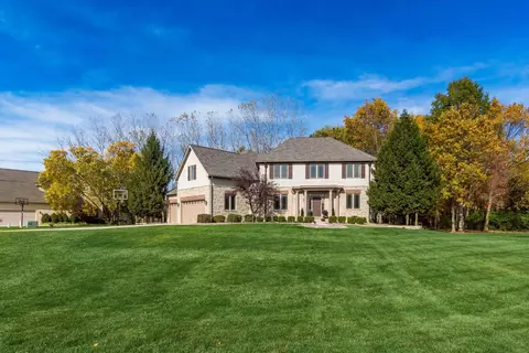 Exterior - 2540 Silverleaf Dr, Powell, OH 43065 photo 3 of 9