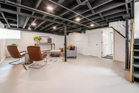 219 E Como Ave, Columbus, OH 43202 photo 24