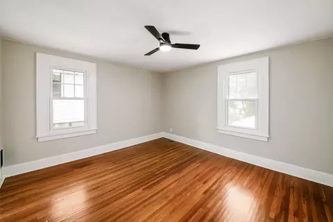 219 E Como Ave, Columbus, OH 43202 photo 18