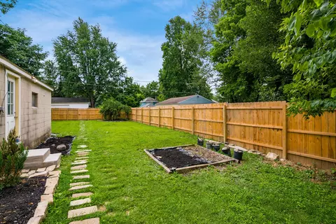 219 E Como Ave, Columbus, OH 43202 photo 31
