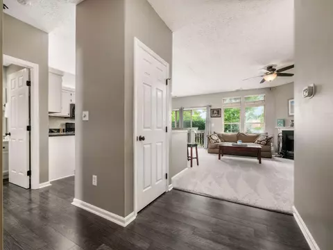 3574 Fishinger Mill Dr, Hilliard, OH 43026
