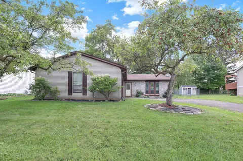 1079 Fairfield Dr, Marysville, OH 43040