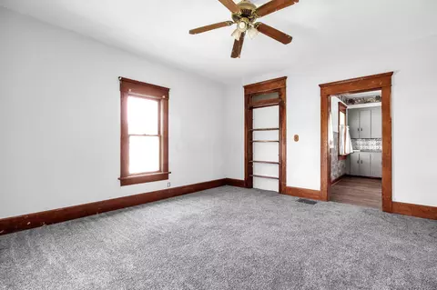Living - 11 Hoffer Ave, Mansfield, OH 44902 photo 2 of 3