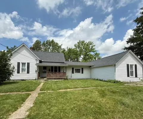 94 Jefferson St, Mount Sterling, OH 43143