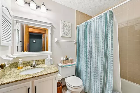 Bath - 3773 Mcgrath Dr, Dublin, OH 43016 photo 2 of 3