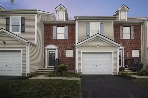 6512 Ash Rock Cir, Westerville, OH 43081