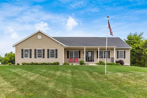 4195 Lock Rd, Centerburg, OH 43011