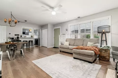 251 E Kossuth St #C, Columbus, OH 43206