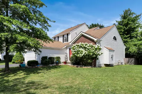 8662 Robbins Loop Dr, Reynoldsburg, OH 43068