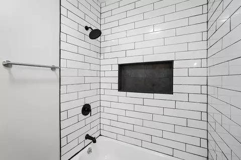 Bath - 614 Mason St, Springfield, OH 45503 photo 7 of 7