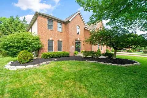 321 Ashmoore Cir W, Powell, OH 43065