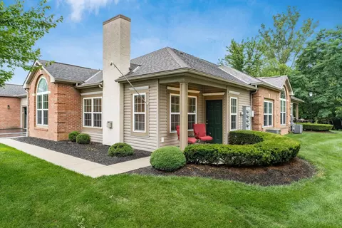 232 Alexander Lawrence Dr, Pickerington, OH 43147