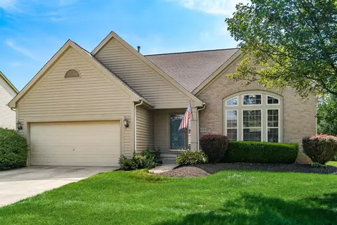 4230 E Bay Cir, Lewis Center, OH 43035