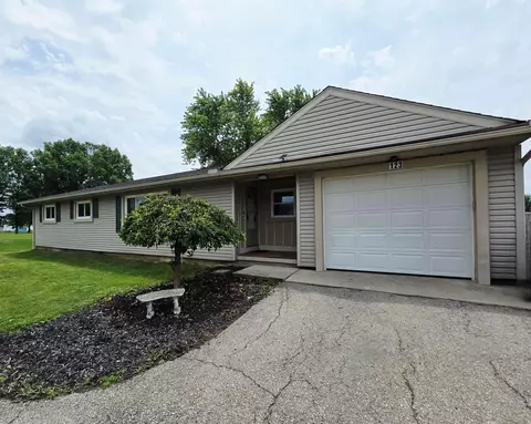 123 Helen Ct, Delaware, OH 43015