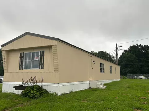 3836 Rockhaven Rd Se Apt Lot #LOT 4, Newark, OH 43055