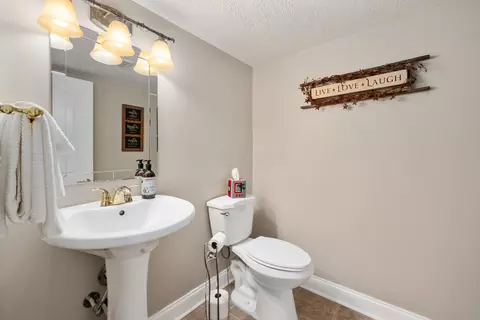 Bath - 6567 Greensway Loop, Dublin, OH 43016 photo 10 of 10