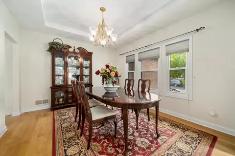 Dining - 6567 Greensway Loop, Dublin, OH 43016 photo 2 of 8