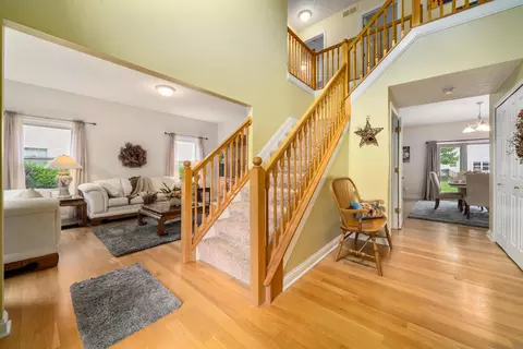 Entry Way - 6567 Greensway Loop, Dublin, OH 43016 photo 2 of 6