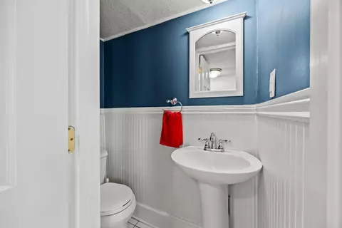 Bath - 343 E Moler St, Columbus, OH 43207 photo 1 of 2
