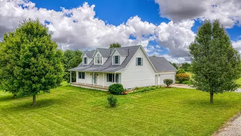 4600 Winchester Southern Rd, Circleville, OH 43113