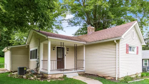 1416 Mitchell Ave, Zanesville, OH 43701