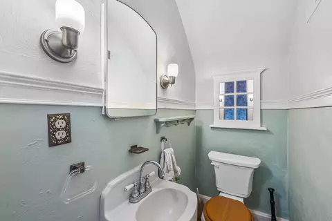 Bath - 105 Elm St, Prospect, OH 43342 photo 3 of 3