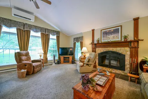 Living - 5131 Wooten Rd, Athens, OH 45701 photo 6 of 12