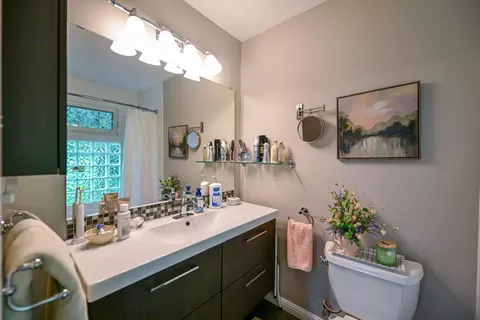 Bath - 5131 Wooten Rd, Athens, OH 45701 photo 3 of 6