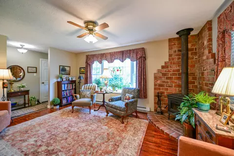 Living - 5131 Wooten Rd, Athens, OH 45701 photo 4 of 12
