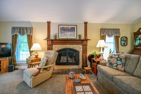 Living - 5131 Wooten Rd, Athens, OH 45701 photo 7 of 12