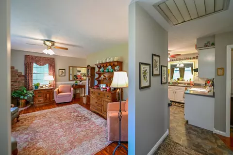 Entry Way - 5131 Wooten Rd, Athens, OH 45701 photo 1 of 3