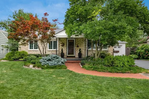 2228 Ridgeview Rd, Columbus, OH 43221