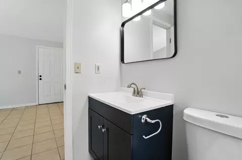 Bath - 3115 Larbrook Ct, Dublin, OH 43017 photo 2 of 4