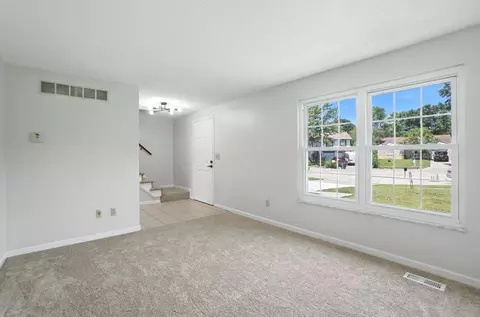 Living - 3115 Larbrook Ct, Dublin, OH 43017 photo 1 of 3