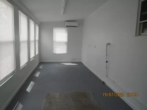 208 Moats Dr, Circleville, OH 43113 photo 11