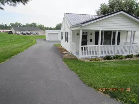 208 Moats Dr, Circleville, OH 43113 photo 22