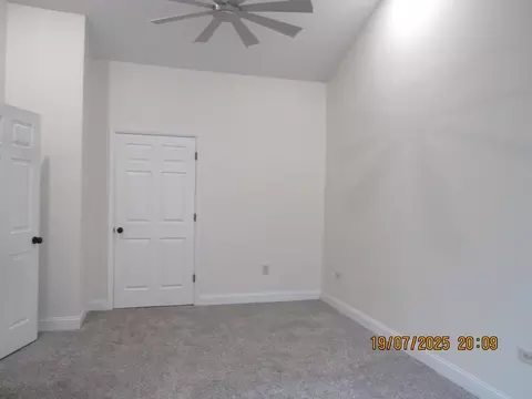 208 Moats Dr, Circleville, OH 43113 photo 3