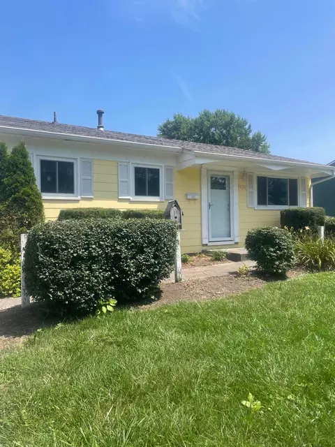 3920 Clearwater Dr, Columbus, OH 43232