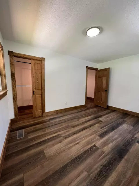 Bedroom - 43219 Smith Goeglein Dr, Pomeroy, OH 45769 photo 3 of 5
